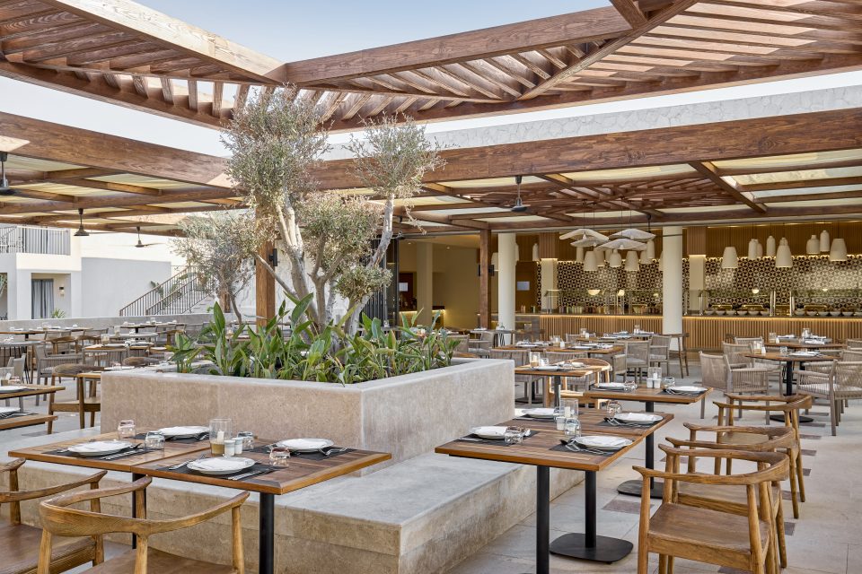 15669_JAZ ALMAZA BLU_Manara Main Restaurant 3