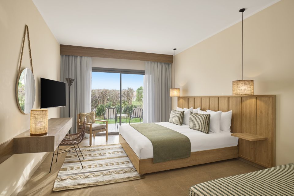 18843_JAZ ALMAZA BLU_Superior Garden View Room King Bed