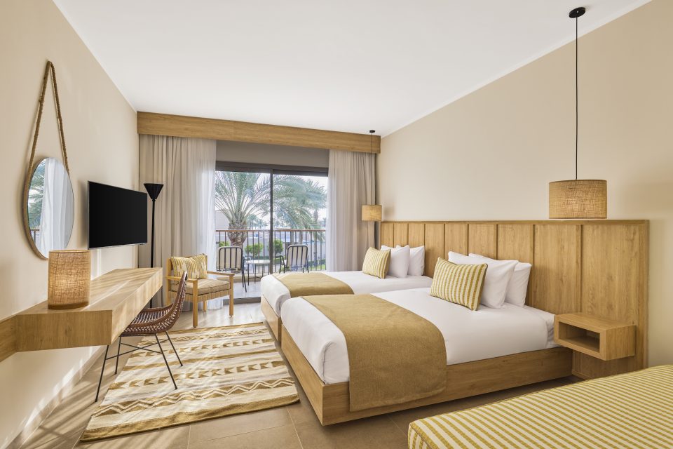 4035_JAZ ALMAZA BLU_Superior Garden View Twin bed