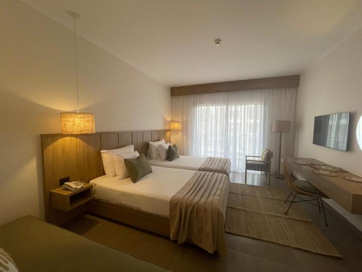 alamza-blue-hotel (2)