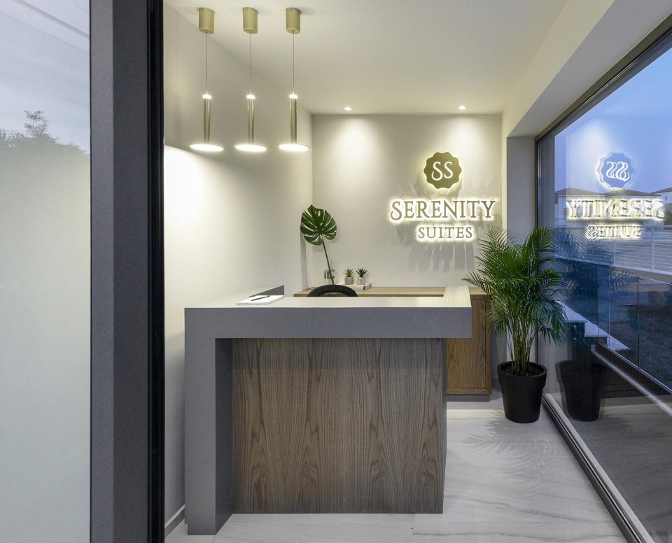 Serenity-Suites—recepcija