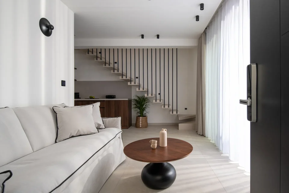 Vista Luxury Suites – Duplex Suite Ground Floor – living room